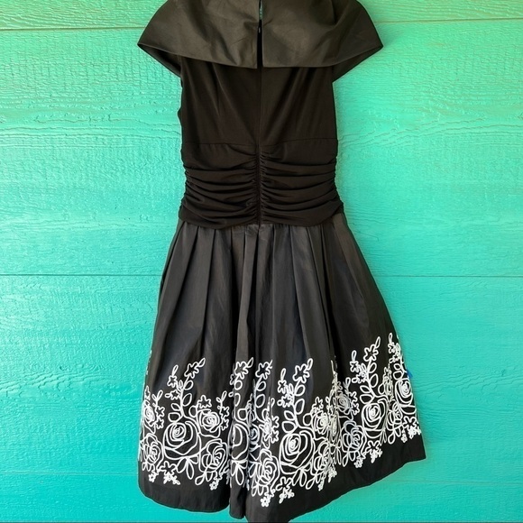 VINTAGE FAIRY DARK WHIMSIGOTH EMBROIDERED SEQUIN TULLE BLACK DRESS SIZE 10 - Picture 2 of 6